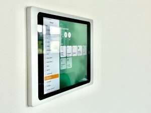 Blogbeitrag - Scholz & Meister SmartHomes GmbH - Lichtschalter adé? Vorurteile gegenüber SmartHome erklärt